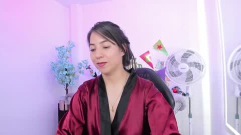 Ema louisx  online show from December 2024 08:47:02 PM