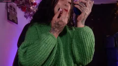 ema_ploxx online show from November 2025 03:34:01 AM