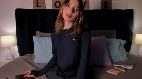 Ema online show from December 2025 02:56:02 PM