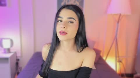 Snapshot of ema_soul chatting on April 2026 06:10:02 PM emma soul online show from April 2026 06:10:02 PM