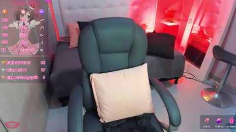 Snapshot of emalinda__hills chatting on January 2025 06:00:01 PM EMA online show from January 2025 06:00:01 PM