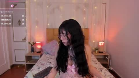Emma online show from July 2026 03:24:01 AM