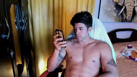 Snapshot of eman_wolf chatting on May 2026 06:34:02 PM eman_wolf online show from May 2026 06:34:02 PM