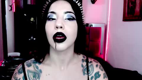 Emerald Black online show from November 2025 05:39:02 AM