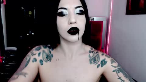 Emerald Black online show from November 2025 06:52:01 AM