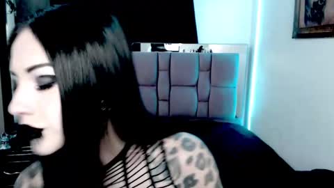 Emerald Black online show from November 2025 06:47:02 AM