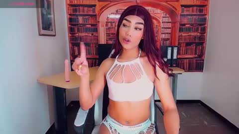 Emeli online show from February 2025 11:18:02 AM