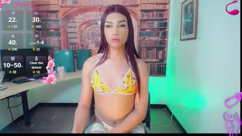 Emeli online show from November 2025 11:21:01 AM