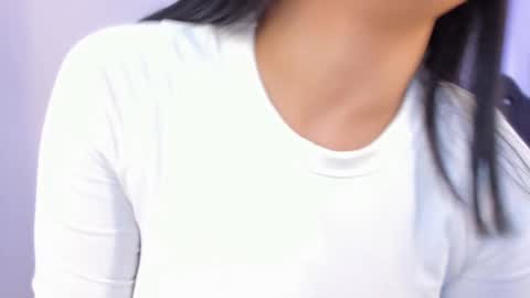 emelie_89 online show from September 2025 01:11:01 PM