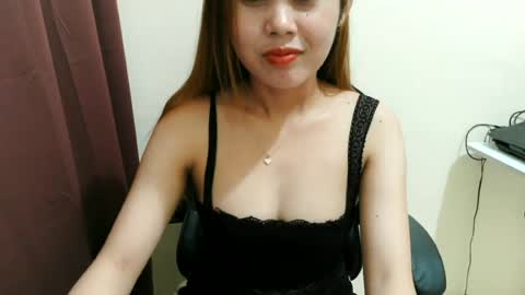 emely_18 online show from July 2026 01:18:01 AM