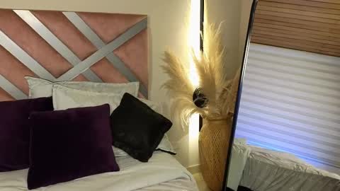 anyelii  online show from February 2025 02:50:02 AM