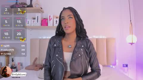 Emely online show from November 2025 11:32:02 AM