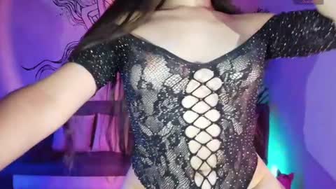Snapshot of emi_roberts chatting on June 2026 03:04:01 AM Emmily Roberts online show from June 2026 03:04:01 AM