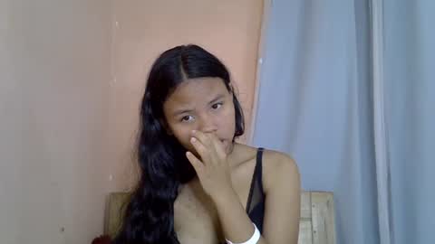 Snapshot of emiehottie chatting on June 2026 05:06:01 PM Ami online show from June 2026 05:06:01 PM
