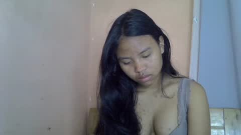 Snapshot of emiehottie chatting on July 2026 03:40:02 PM Ami online show from July 2026 03:40:02 PM
