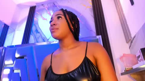 Snapshot of emii_brown chatting on May 2026 02:18:01 AM Emy online show from May 2026 02:18:01 AM