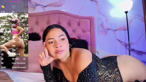 Emiily Carter online show from November 2025 12:07:01 PM