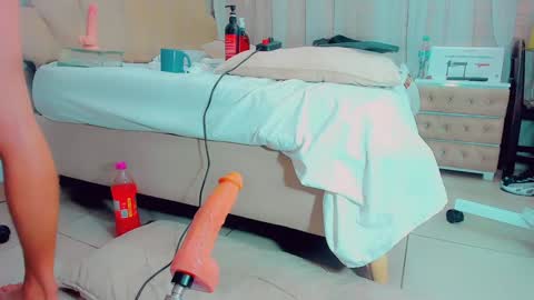 EmillySaenz online show from January 2025 10:10:01 AM