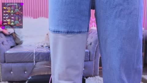 Emily online show from January 2025 12:58:01 PM