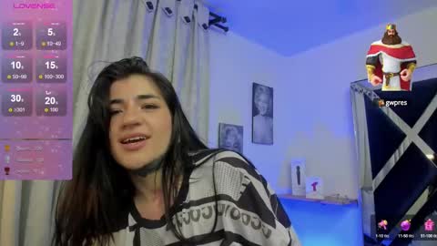 emilayton_ online show from December 2024 10:32:02 AM