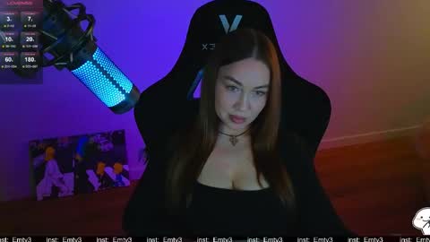 Emili online show from April 2026 09:13:01 AM
