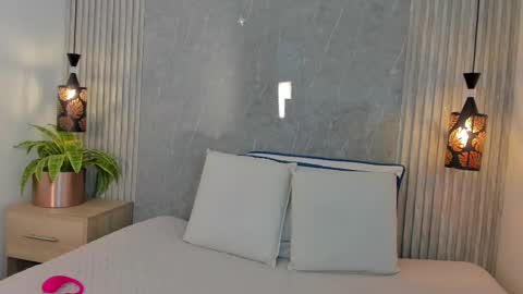 Emily online show from September 2025 11:46:02 AM