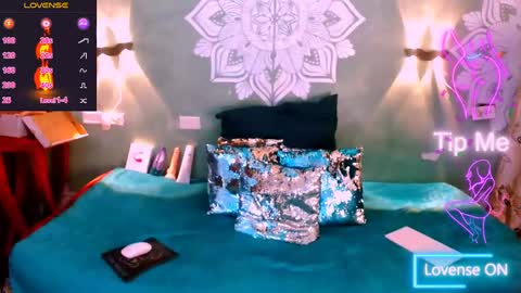 Emili roux online show from February 2025 01:50:02 PM