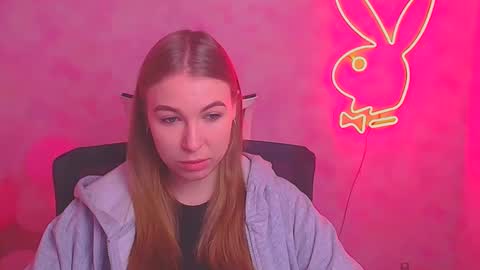 Emilia online show from February 2025 06:07:02 AM