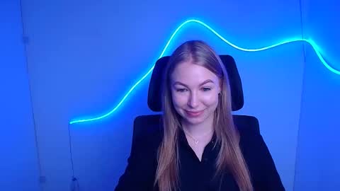 Emilia online show from September 2025 05:18:02 AM