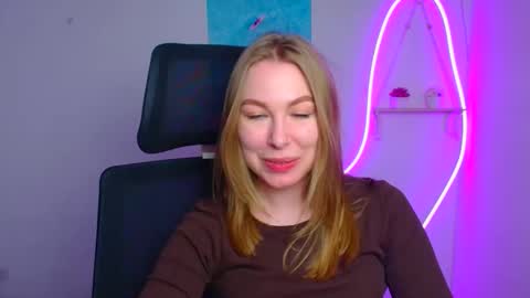 Emilia online show from March 2026 08:37:02 AM