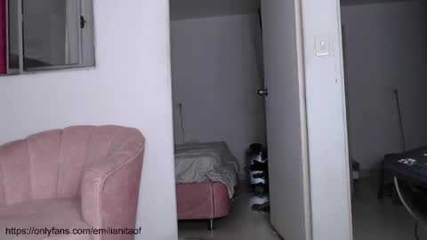 emilianita online show from April 2026 04:28:01 AM