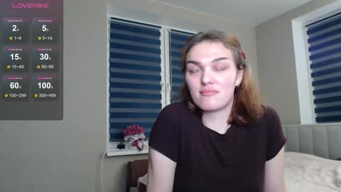 Emi online show from October 2025 08:38:01 PM