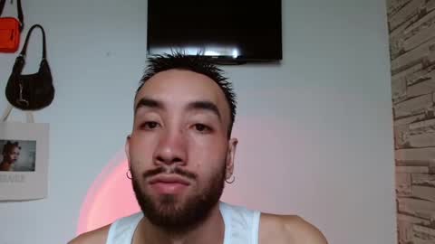 Snapshot of emilio_blue_ chatting on January 2025 04:37:02 PM Emilio online show from January 2025 04:37:02 PM