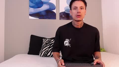 Snapshot of emilio_wolf chatting on January 2025 10:38:01 AM EMILIO online show from January 2025 10:38:01 AM