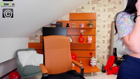 Snapshot of emillytaylor chatting on February 2025 07:52:02 AM EmillyTaylor online show from February 2025 07:52:02 AM