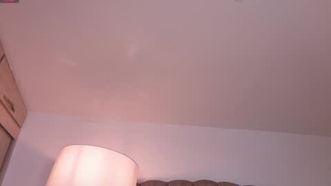 Snapshot of emily_____ chatting on June 2026 01:32:02 AM emily valentina online show from June 2026 01:32:02 AM