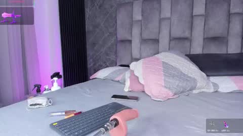 Emily online show from October 2025 12:03:02 PM