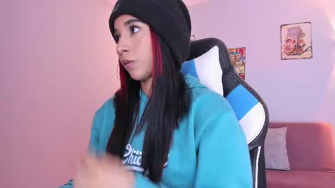 emily_bruss online show from July 2026 07:29:01 PM