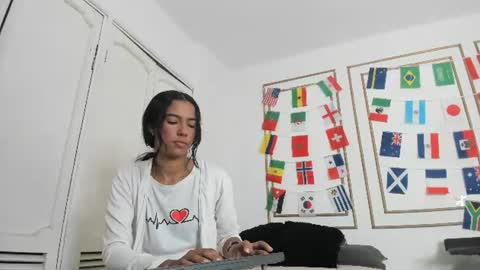 emily_gaviria1 online show from June 2026 12:31:02 PM