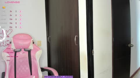 independet model online show from December 2024 06:20:02 PM