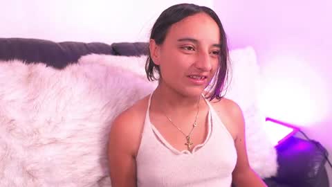 Snapshot of emily_jonexs_ chatting on April 2026 04:30:02 PM mily online show from April 2026 04:30:02 PM