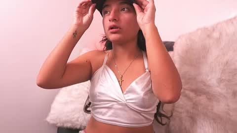 Snapshot of emily_jonexs_ chatting on April 2026 03:57:01 PM mily online show from April 2026 03:57:01 PM
