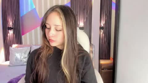 Emily online show from October 2025 02:47:02 PM