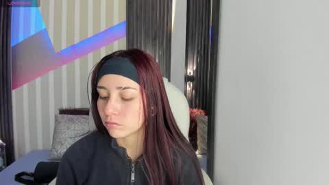 Emily online show from December 2025 03:41:01 PM