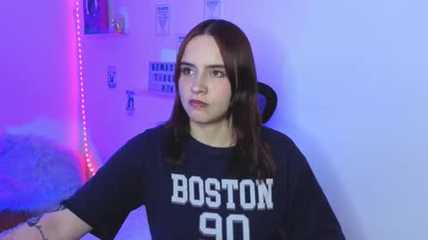 Snapshot of emily_lindey_ chatting on March 2026 02:17:02 AM Emily Lindey online show from March 2026 02:17:02 AM