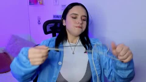 Emily Lindey online show from March 2026 09:03:02 AM