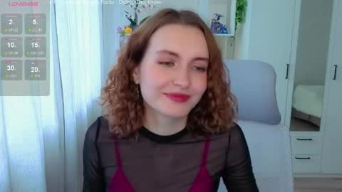 Snapshot of emily_lune chatting on May 2026 05:13:01 AM Emily online show from May 2026 05:13:01 AM