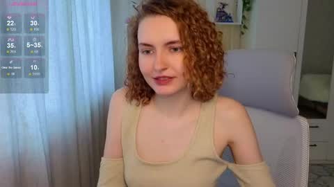 Snapshot of emily_lune chatting on May 2026 04:53:01 AM Emily online show from May 2026 04:53:01 AM