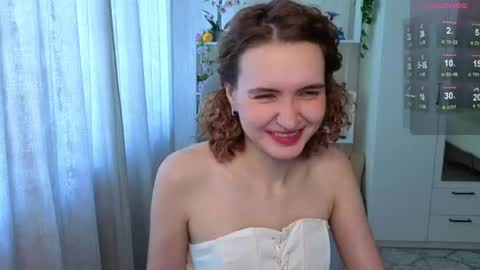 Snapshot of emily_lune chatting on June 2026 04:17:01 AM Emily online show from June 2026 04:17:01 AM