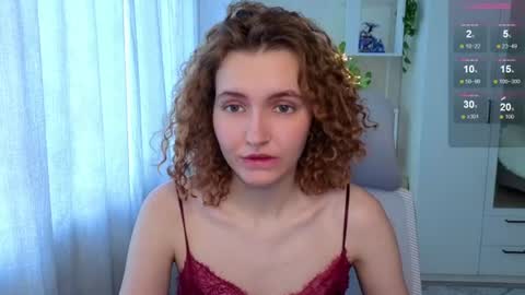 Snapshot of emily_lune chatting on June 2026 06:41:01 AM Emily online show from June 2026 06:41:01 AM